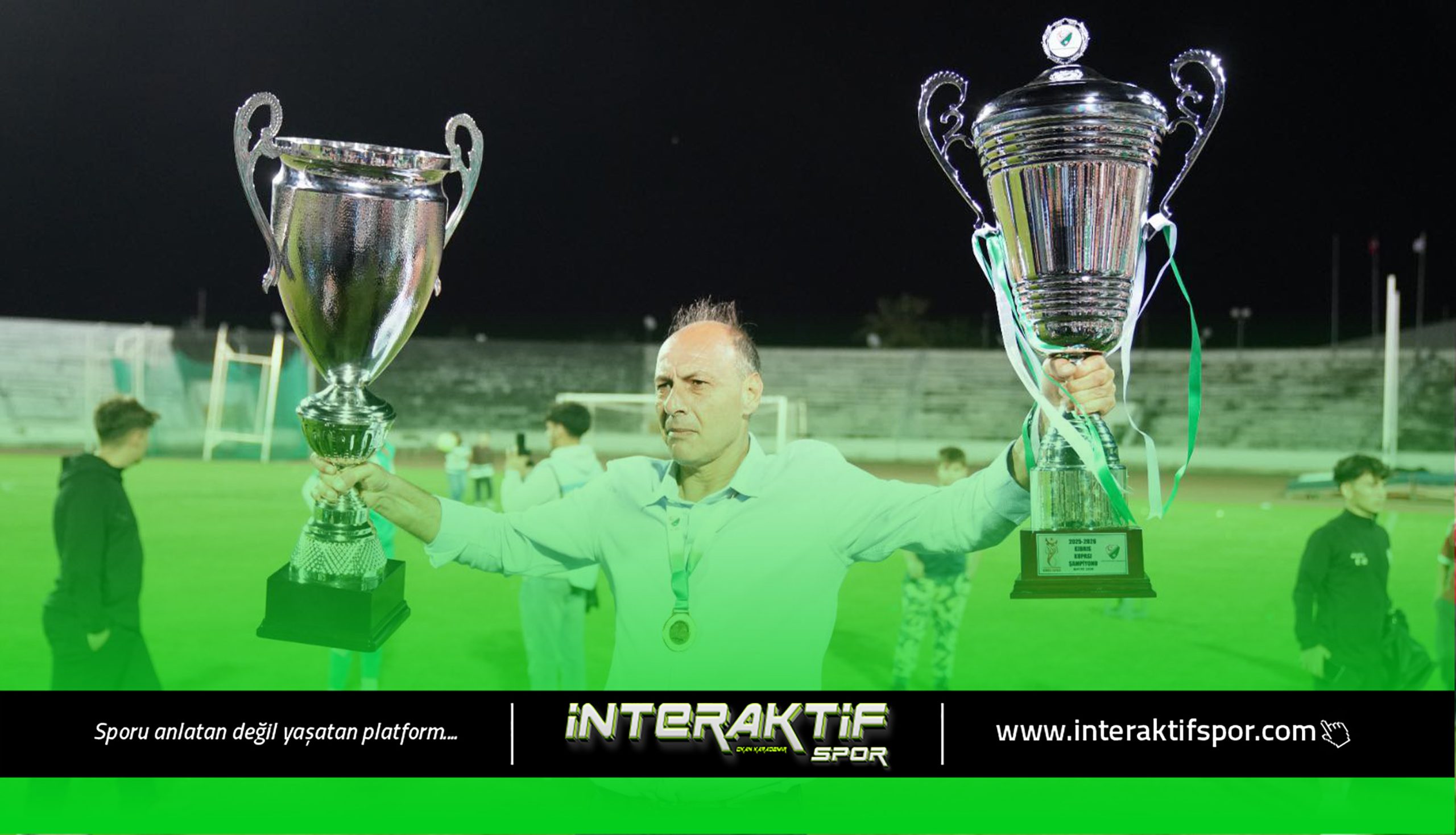 Kıbrıs Türk futboluna hem futbolcu hem de teknik direktör olarak